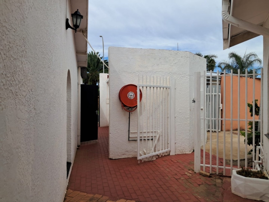 5 Bedroom Property for Sale in Royldene Northern Cape